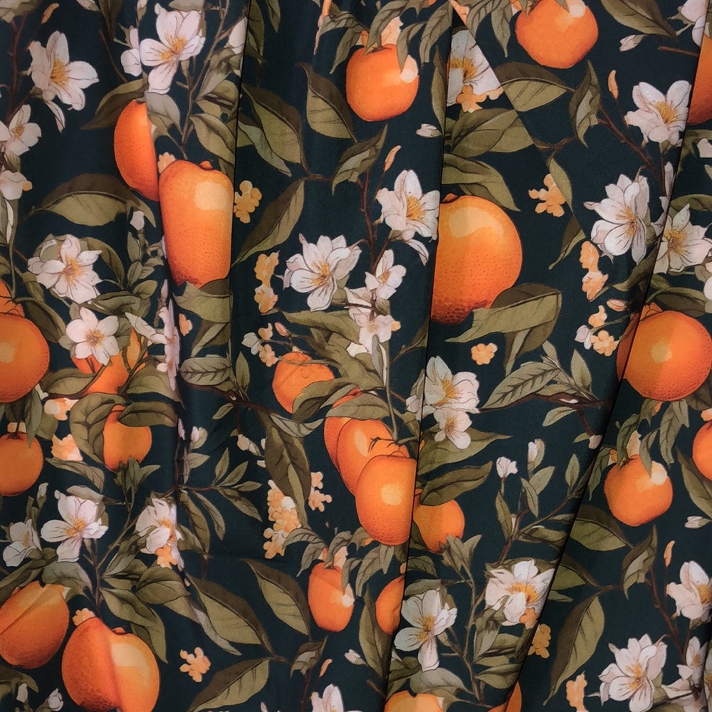Nine West Satin Pleated Skirt and Oranges w/Orange Flowers Tie Neck Halter Top - Picture 3 of 8